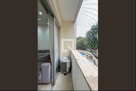 Sacada de apartamento à venda com 3 quartos, 53m² em City América, São Paulo