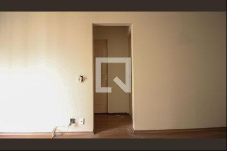 Corredor  de apartamento à venda com 2 quartos, 54m² em Vila Santa Clara, São Paulo