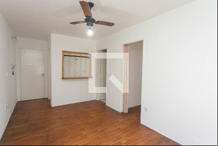 Sala de apartamento para alugar com 1 quarto, 42m² em Jardim Carvalho, Porto Alegre
