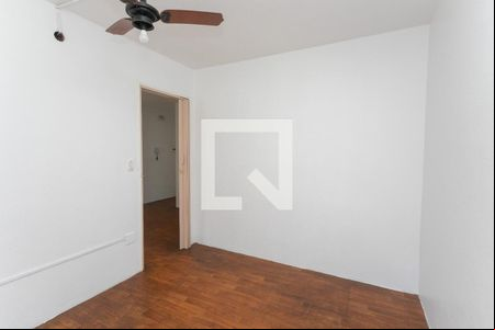 Quarto  de apartamento para alugar com 1 quarto, 42m² em Jardim Carvalho, Porto Alegre