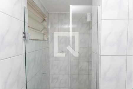 Banheiro de apartamento para alugar com 1 quarto, 42m² em Jardim Carvalho, Porto Alegre