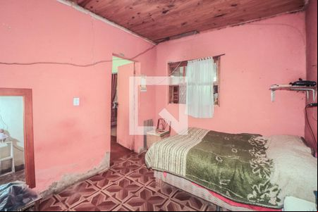 Quarto de casa para alugar com 1 quarto, 27m² em Mário Quintana, Porto Alegre