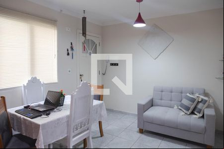 Sala de apartamento para alugar com 2 quartos, 42m² em Parque Cecap, Guarulhos