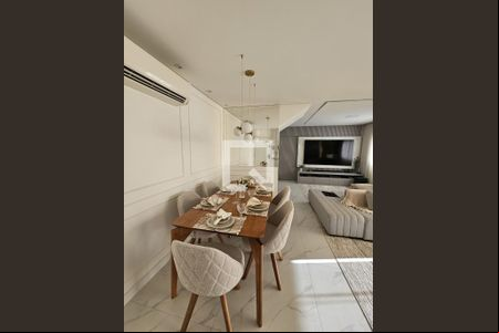 Sala de apartamento à venda com 2 quartos, 160m² em Jardim Tupanci, Barueri