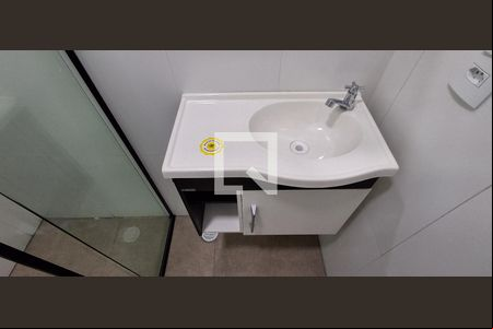 Banheiro de kitnet/studio para alugar com 1 quarto, 28m² em São José, São Caetano do Sul