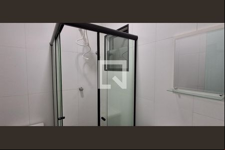 Banheiro de kitnet/studio para alugar com 1 quarto, 28m² em São José, São Caetano do Sul