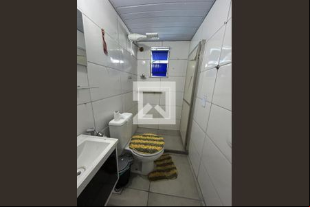 Banheiro da Suíte de casa de condomínio para alugar com 2 quartos, 70m² em Piedade, Rio de Janeiro