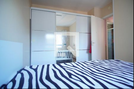Quarto 1 de apartamento para alugar com 2 quartos, 50m² em Rubem Berta, Porto Alegre