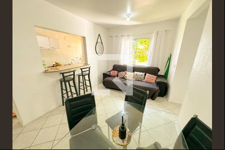 Sala de apartamento para alugar com 2 quartos, 55m² em Canasvieiras, Florianópolis