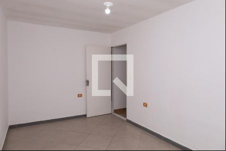 Quarto 1 de casa para alugar com 2 quartos, 60m² em Conjunto Residencial José Bonifácio, São Paulo
