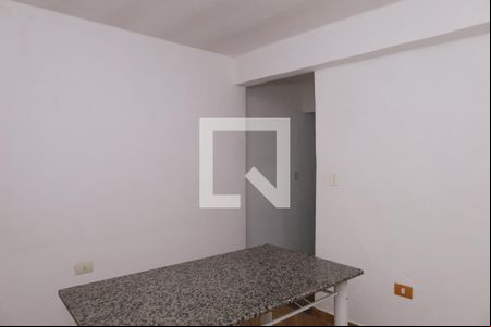 Sala de casa para alugar com 2 quartos, 60m² em Conjunto Residencial José Bonifácio, São Paulo