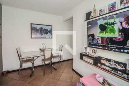 Sala de apartamento à venda com 3 quartos, 72m² em Rubem Berta, Porto Alegre