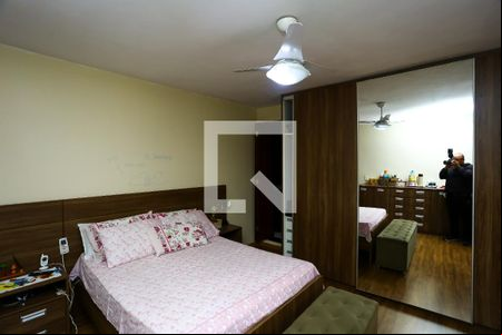 Suíte de casa para alugar com 3 quartos, 125m² em Jardim Maria Rosa, Taboão da Serra