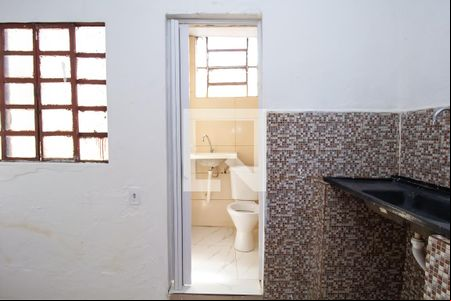 Cozinha de casa para alugar com 1 quarto, 20m² em Paulo Vi, Belo Horizonte
