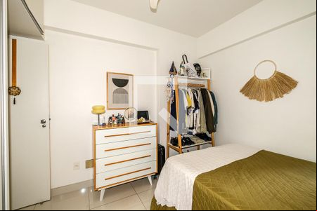 Quarto de apartamento para alugar com 1 quarto, 54m² em Funcionários, Belo Horizonte