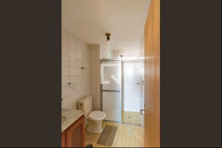 Banheiro de apartamento para alugar com 1 quarto, 50m² em Centro, Campinas