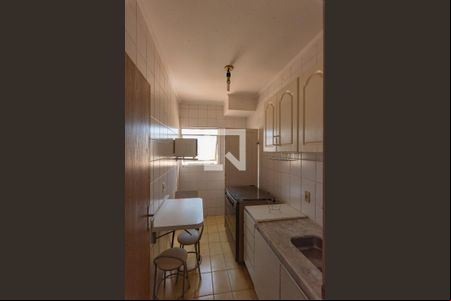 Cozinha de apartamento para alugar com 1 quarto, 50m² em Centro, Campinas