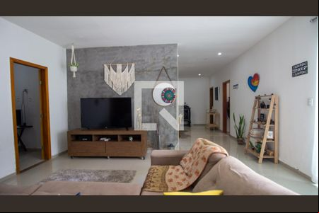 Sala de casa para alugar com 2 quartos, 180m² em Vargem Grande, Rio de Janeiro