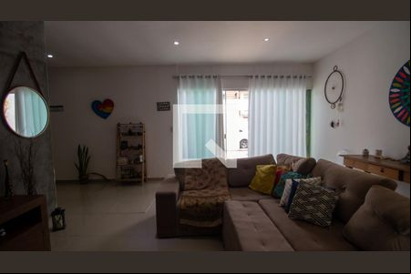 Sala de casa para alugar com 2 quartos, 180m² em Vargem Grande, Rio de Janeiro