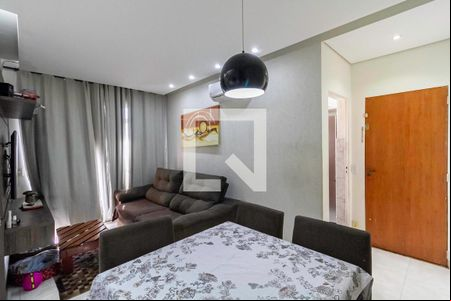Sala de apartamento à venda com 3 quartos, 74m² em Ressaca, Contagem
