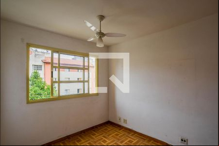 Sala de apartamento para alugar com 2 quartos, 56m² em Jardim Santo André, Santo André