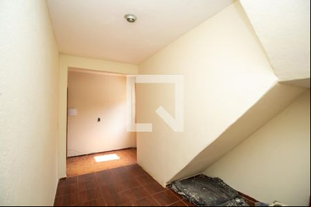 Sala de casa para alugar com 3 quartos, 80m² em Goiânia, Belo Horizonte