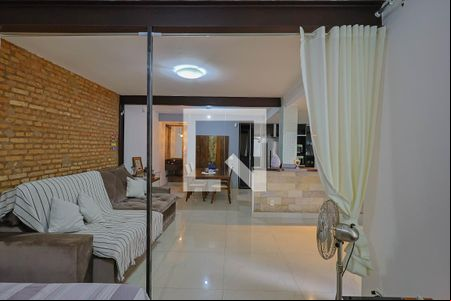 Sala de casa à venda com 3 quartos, 300m² em Alto Caiçaras, Belo Horizonte
