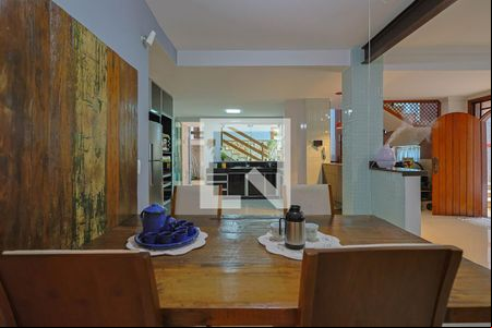Sala de casa à venda com 3 quartos, 300m² em Alto Caiçaras, Belo Horizonte
