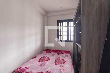 Quarto de casa para alugar com 1 quarto, 50m² em Xaxim, Curitiba