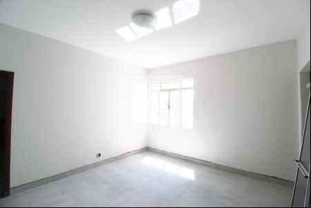 Sala de apartamento para alugar com 3 quartos, 140m² em Centro, Uberlândia