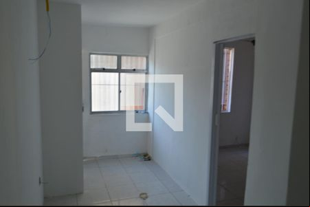 Sala de casa para alugar com 2 quartos, 55m² em Taquara, Rio de Janeiro