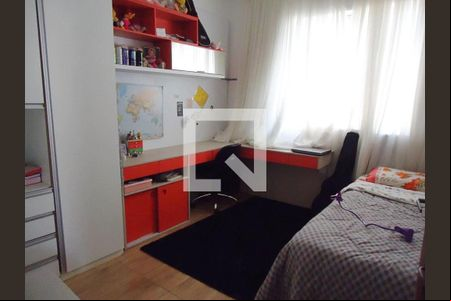 Casa à venda com 4 quartos, 200m² em Santa Efigênia, Belo Horizonte