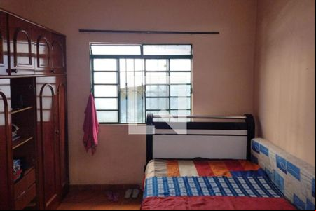Casa à venda com 4 quartos, 320m² em Cachoeirinha, Belo Horizonte