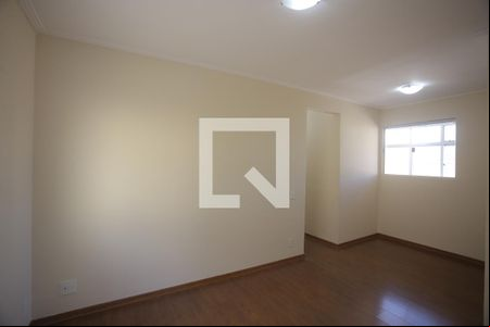 Sala de apartamento à venda com 3 quartos, 70m² em Carlos Prates, Belo Horizonte