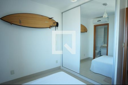 Quarto 1 de apartamento para alugar com 4 quartos, 114m² em Pituaçu, Salvador