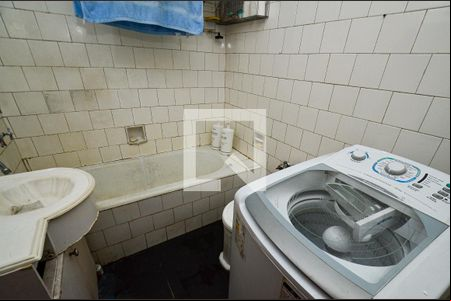 Banheiro de kitnet/studio à venda com 1 quarto, 59m² em Funcionários, Belo Horizonte