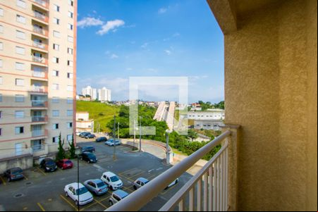Varanda da sala de apartamento para alugar com 2 quartos, 44m² em Vila Falchi, Mauá