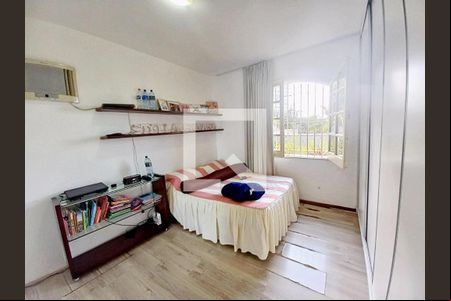 Casa à venda com 5 quartos, 325m² em Santa Lúcia, Belo Horizonte