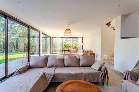 Casa à venda com 4 quartos, 357m² em Alto de Pinheiros, São Paulo