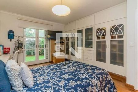 Casa à venda com 4 quartos, 430m² em Alto de Pinheiros, São Paulo