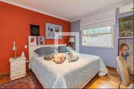 Casa à venda com 4 quartos, 430m² em Alto de Pinheiros, São Paulo