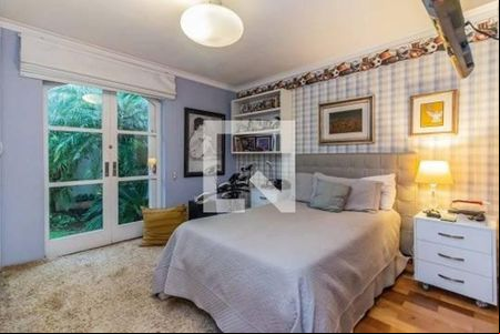 Casa à venda com 4 quartos, 430m² em Alto de Pinheiros, São Paulo