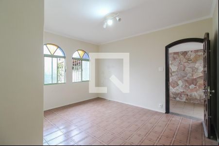 Sala de casa para alugar com 3 quartos, 250m² em Jardim Guapituba, Mauá