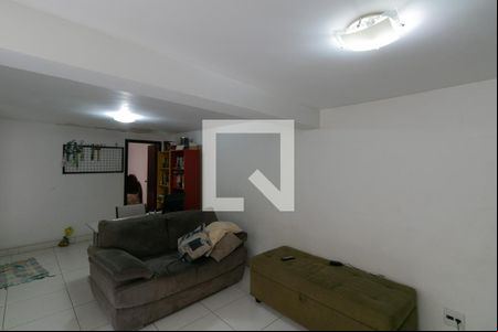 Sala de TV de casa à venda com 3 quartos, 200m² em Guarani, Belo Horizonte