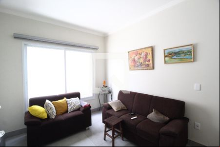 Sala de casa para alugar com 3 quartos, 168m² em Granada, Uberlândia