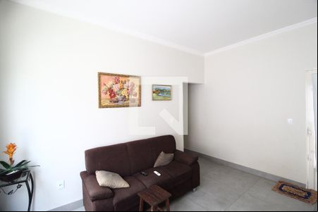 Sala de casa para alugar com 3 quartos, 168m² em Granada, Uberlândia