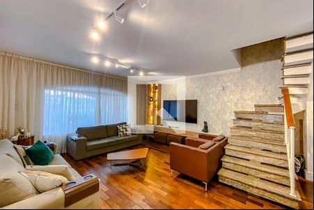 Sala de casa para alugar com 3 quartos, 250m² em Água Rasa, São Paulo