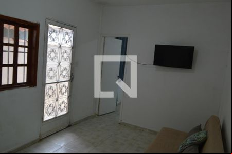 Sala de casa de condomínio para alugar com 1 quarto, 35m² em Pechincha, Rio de Janeiro