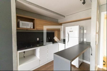 Sala/Cozinha de kitnet/studio à venda com 1 quarto, 44m² em Partenon, Porto Alegre