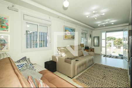Sala de casa à venda com 2 quartos, 116m² em Jardim Itu, Porto Alegre